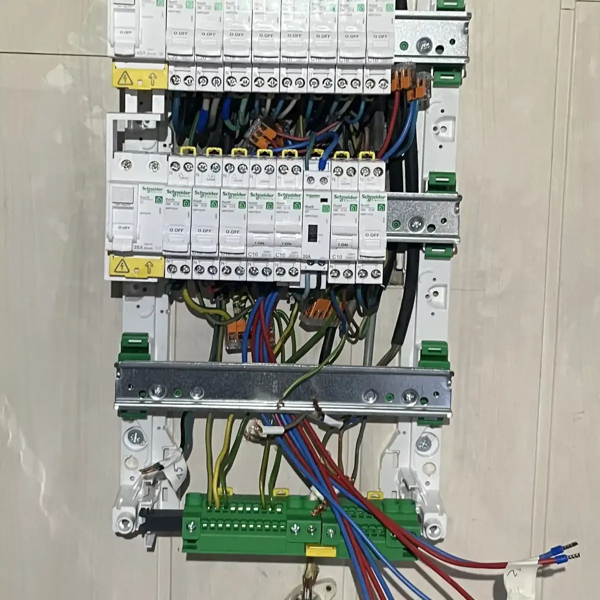 Méthode dépannage électrique caméra thermique testeur Megger Creil Méthode dépannage électrique caméra thermique testeur Megger Creil
