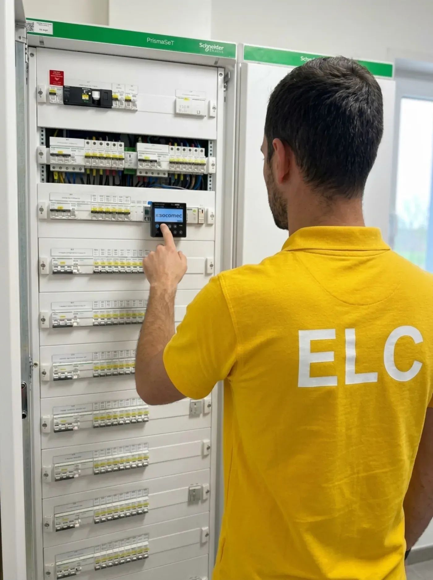 Électricien ELC certifié Qualifelec à Creil pour mise aux normes nf c 15-100
